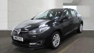2015 Renault Megane 1.5 Dci Energy Dynamique Tomtom Euro 5 (s/s) 5dr in Black — image 2