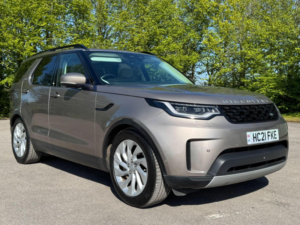 2021 Land Rover Discovery 3.0 D300 Mhev S Auto 4WD Euro 6 (s/s) 5dr in Bronze — image 2