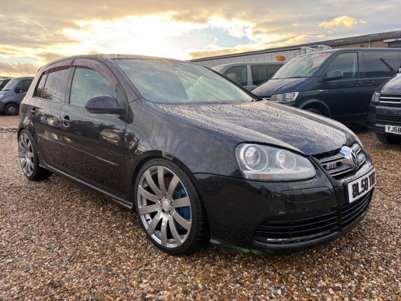 2008 Volkswagen Golf 3.2 V6 R32 in Black — image 1