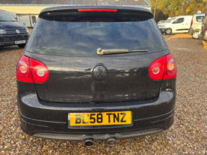 2008 Volkswagen Golf 3.2 V6 R32 in Black — image 4