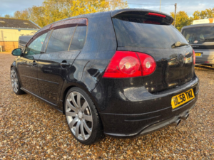2008 Volkswagen Golf 3.2 V6 R32 in Black — image 5
