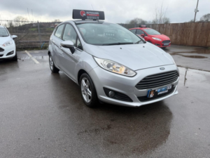 2013 Ford Fiesta 1.0t Ecoboost Zetec Euro 5 (s/s) 5dr in Silver — image 2