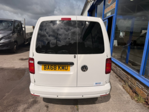 2019 Volkswagen Caddy 2.0 Tdi C20 Startline Panel Van 5dr Diesel Manual Euro 6 102 Ps in White — image 5