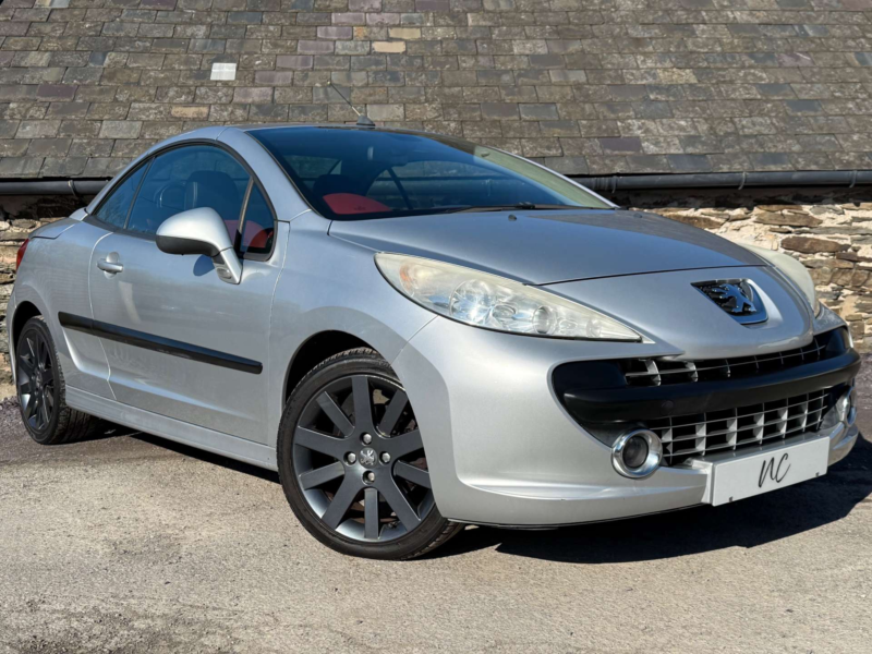 2008 Peugeot 207 1.6 207 Gt Cc 2dr in Silver — image 1