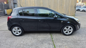 2014 Vauxhall Corsa 1.4 16v Sxi Euro 5 5dr (a/c) in Black — image 4
