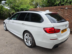 2012 BMW 5 Series 2.0 520i M Sport Touring Auto Euro 5 (s/s) 5dr in White — image 2