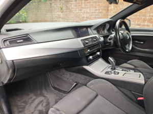 2012 BMW 5 Series 2.0 520i M Sport Touring Auto Euro 5 (s/s) 5dr in White — image 4