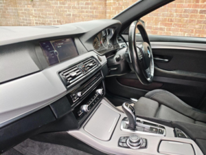 2012 BMW 5 Series 2.0 520i M Sport Touring Auto Euro 5 (s/s) 5dr in White — image 6