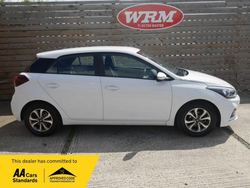 2019 Hyundai I20 1.2 Se Launch Edition Hatchback 5dr Petrol Manual Euro 6 (s/s) (84 Ps) in White — image 1