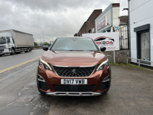 2017 Peugeot 3008 1.6 Bluehdi Gt Line in Bronze — image 5