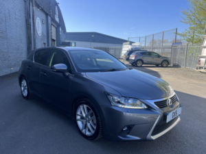 2015 Lexus Ct 1.8 200h Premier in Grey — image 3