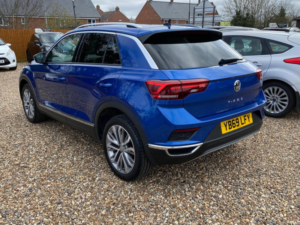 2020 Volkswagen T-Roc 1.5 Tsi Evo Sel DSG Euro 6 (s/s) 5dr in Blue — image 4
