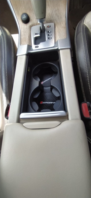2010 Volvo Xc60 2.4 D5 Se Lux in Bronze — image 6