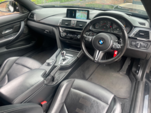 2017 BMW M4 3.0 Dct Biturbo Competition Pack + Hud + Harmon Kardon + Reverse Camera + Spec in Black — image 3