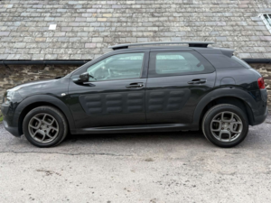 2015 Citroen C4 Cactus 1.2 C4 Cactus Feel Puretech S/s 5dr in Black — image 6