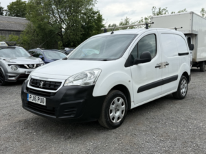 2016 Peugeot Partner 1.6 Hdi 625 Professional in White — image 3