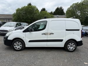 2016 Peugeot Partner 1.6 Hdi 625 Professional in White — image 5