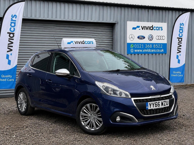 2016 Peugeot 208 1.2 Puretech Allure Euro 6 5dr in Blue — image 1