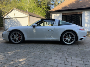 2018 Porsche 911 3.0 T 991 4s in White — image 4