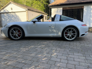 2018 Porsche 911 3.0 T 991 4s in White — image 5