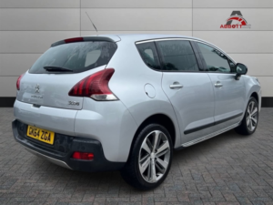 2014 Peugeot 3008 1.6 Hdi Allure in Silver — image 4