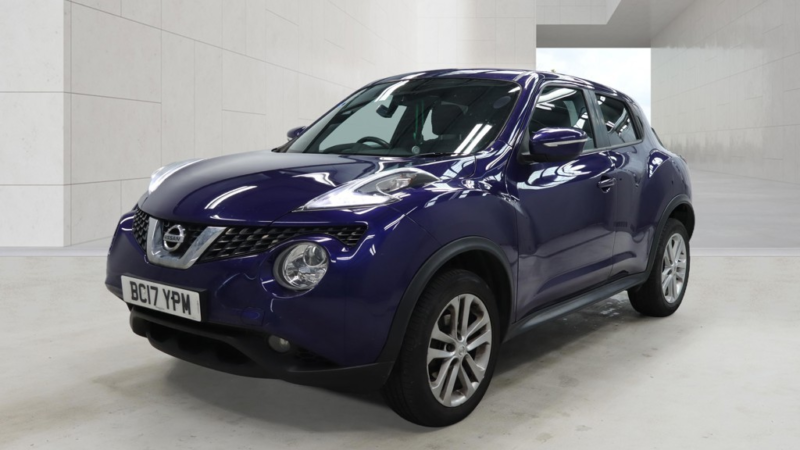 2017 Nissan Juke 1.2 Dig-T N-Connecta Blue 5dr 1 Owner+satnav+9 Stamps in Blue — image 1