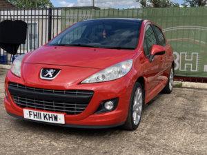 2011 Peugeot 207 1.6 Vti Allure in Red — image 3