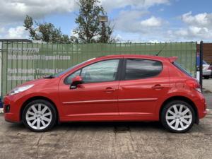 2011 Peugeot 207 1.6 Vti Allure in Red — image 5