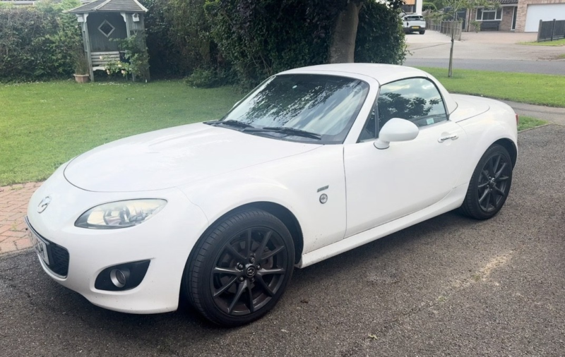 2012 Mazda Mx-5 2.0 I Venture in White — image 1