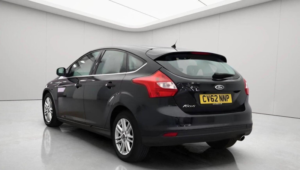 2012 Ford Focus 2.0 Tdci Titanium Powershift Euro 5 5dr in Black — image 3