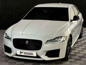 2017 Jaguar Xf 2.0 D R-Sport in White — image 4
