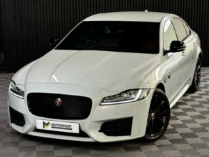 2017 Jaguar Xf 2.0 D R-Sport in White — image 5