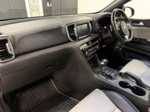 2017 Kia Sportage 2.0 Crdi Gt-Line Auto AWD in Red — image 6