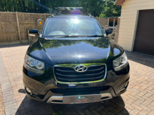 2012 Hyundai Santa Fe 2.2 Crdi Premium Auto 7 Seater in Black — image 2