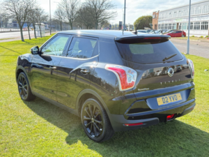 2018 Ssangyong Tivoli 1.6 E-Xgi Elx SUV 5dr Petrol Manual Euro 6 (s/s) (128 Ps) in Black — image 5