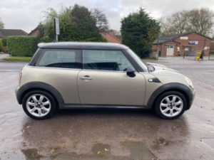 2009 MINI Hatch