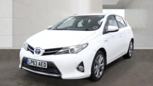 2014 Toyota Auris 1.8 Vvt-H Excel CVT Euro 5 (s/s) 5dr in White — image 6