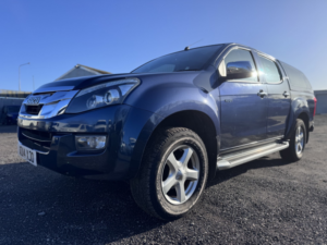 2014 Isuzu D-Max Yukon 2.5 Turbo Diesel Auto. Only 80777 Miles Double Cab in Blue — image 2