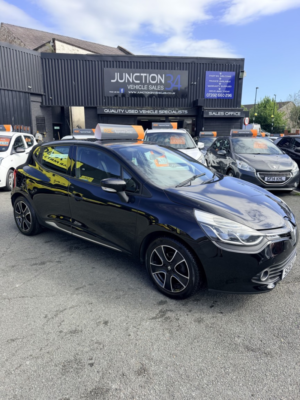 2016 Renault Clio 1.2 Dynamique Nav 1.2 16v 75 in Black — image 4
