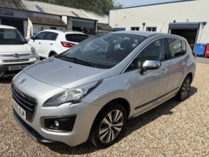 2015 Peugeot 3008 1.6 Hdi Active in Silver — image 4