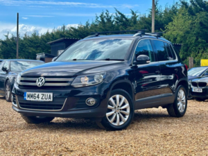 2015 Volkswagen Tiguan 2.0 Tdi Bluemotion Tech Match DSG 4WD Euro 5 (s/s) 5dr in Black — image 4