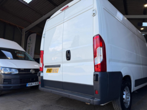 2017 Peugeot Boxer 2.0 Bluehdi 335 Professional L3 H2 Euro 6 5dr in White — image 5