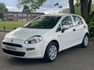 2016 Fiat Punto 1.2 Pop + Euro 6 5dr in White — image 3