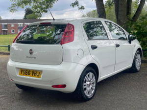 2016 Fiat Punto 1.2 Pop + Euro 6 5dr in White — image 5