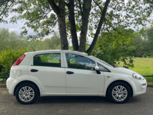 2016 Fiat Punto 1.2 Pop + Euro 6 5dr in White — image 6