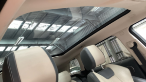 2016 Land Rover Range Rover Evoque Td4 Se Tech in Red — image 3