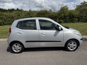 2010 Hyundai I10 1.2 Comfort in Silver — image 2