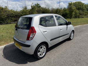 2010 Hyundai I10 1.2 Comfort in Silver — image 3
