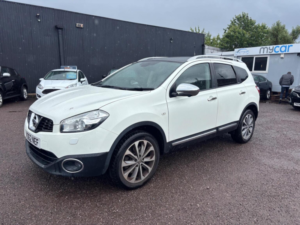 2013 Nissan Qashqai+2 1.6 Dci Tekna 4WD Euro 5 5dr (avm) in White — image 4