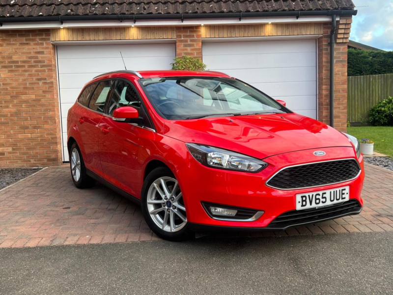 2015 Ford Focus 1.5 Tdci Zetec Euro 6 (s/s) 5dr in Red — image 1